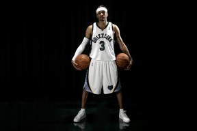 新加坡-体坛魔幻现实主义，泰山备战全明星，萨拉赫激战巴黎，NBA总决赛成媒体焦点